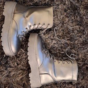 Black platform combat boots size 7
